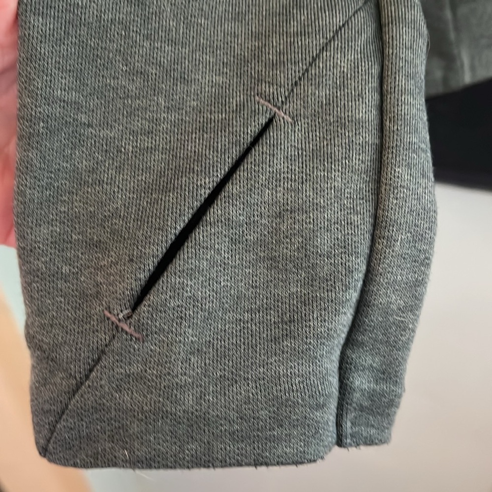 On Running Performance Hoodie - Xs - image 5